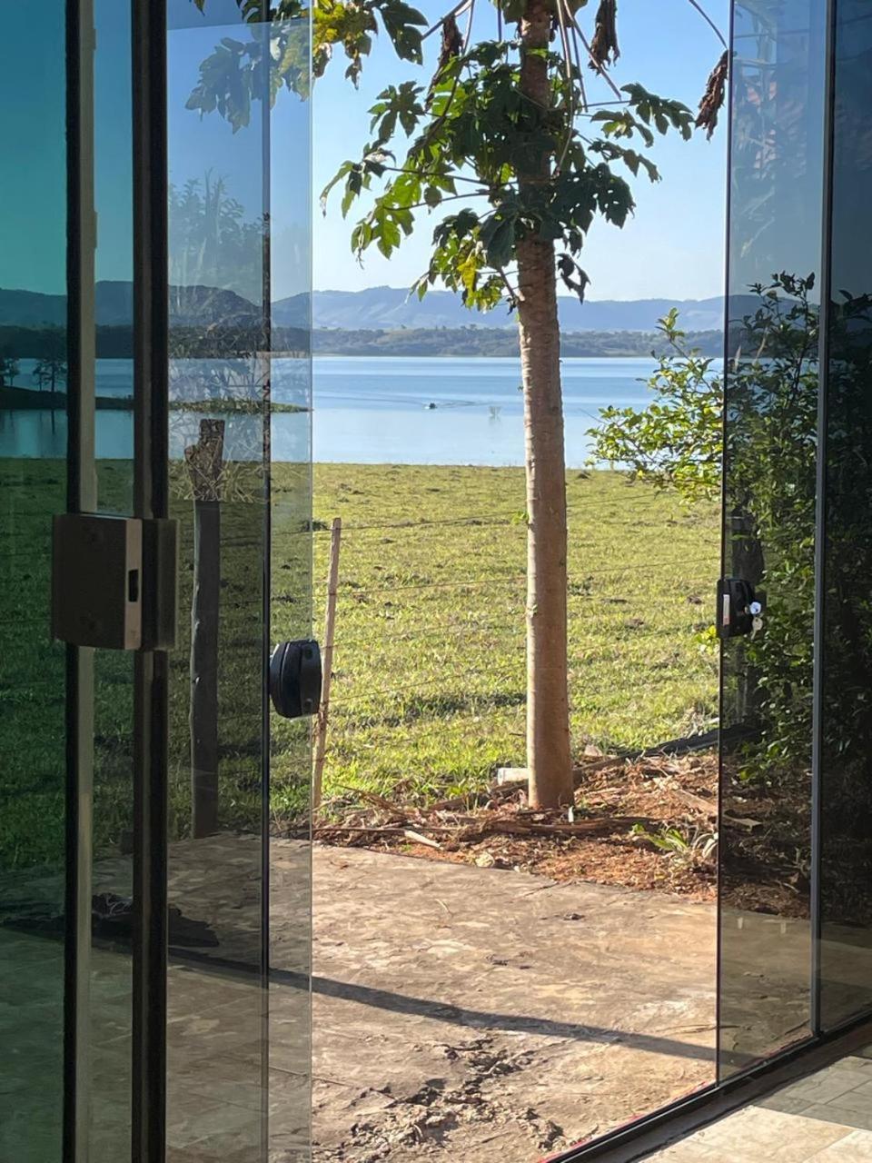 Casa Com Piscina Na Represa De * Carlopolis